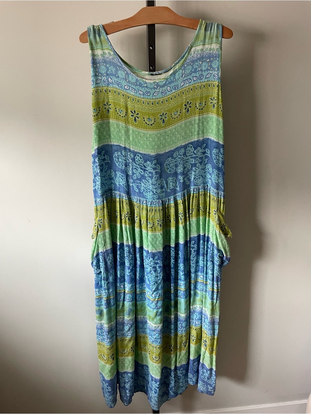 90s Vintage Crinkle Rayon Dress Boho Cottagecore Side Pockets